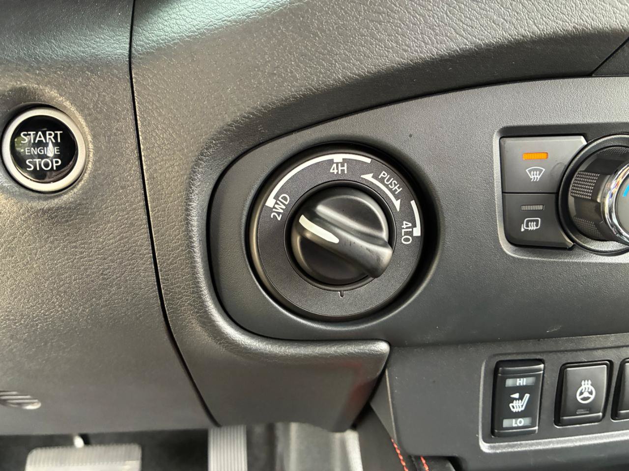 Used 2023 Nissan Frontier PRO-4X w/ Pro-4X Premium Package AWD/4WD image 28