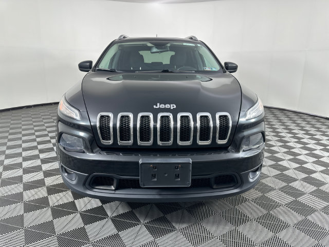 Used 2015 Jeep Cherokee Latitude w/ Cold Weather Group AWD/4WD image 24