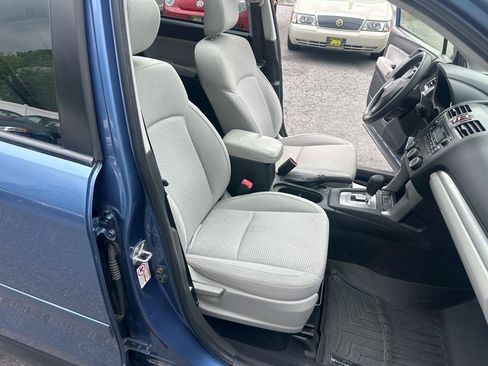 Used 2015 Subaru Forester 2.5i Premium w/ All-Weather Package AWD/4WD image 23