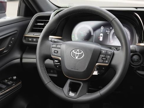 New 2026 Toyota Crown Signia image 11