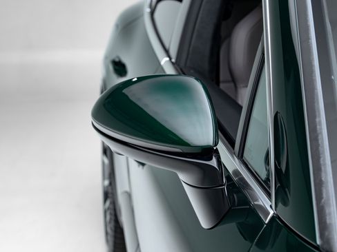 Used 2024 Porsche Macan Turbo Electric image 16