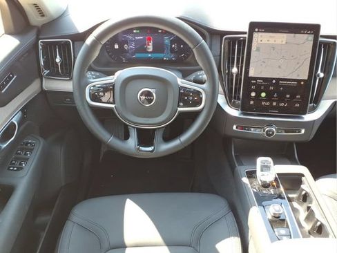 Used 2026 Volvo XC90 B6 Plus AWD/4WD image 17