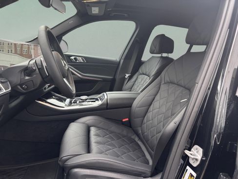 Used 2026 BMW X5 xDrive40i w/ M Sport Package image 21