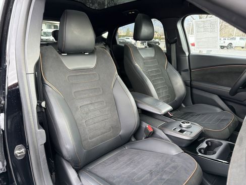 Used 2023 Ford Mustang Mach-E GT image 34