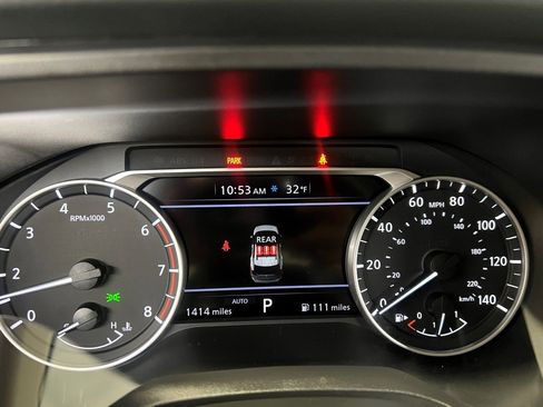 Used 2025 Nissan Rogue S image 30