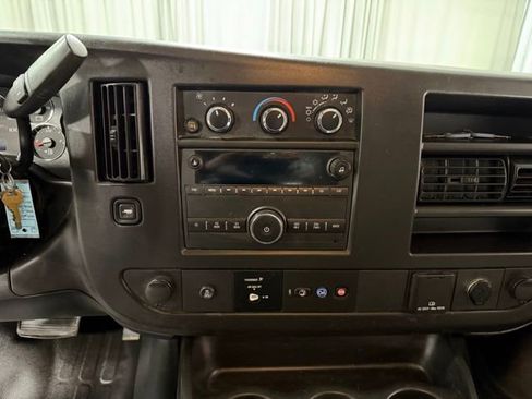 Used 2023 GMC Savana 2500 w/ Driver Convenience Package image 11