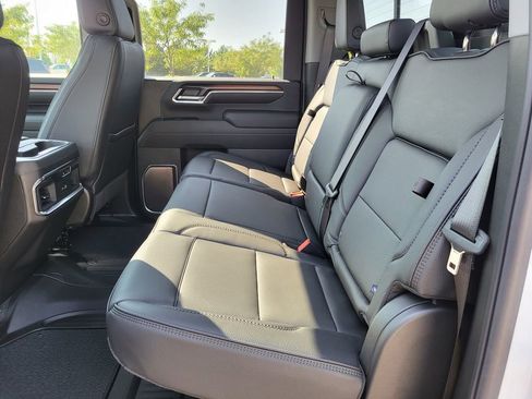 New 2025 GMC Sierra 3500 Denali w/ Denali Reserve Package image 5