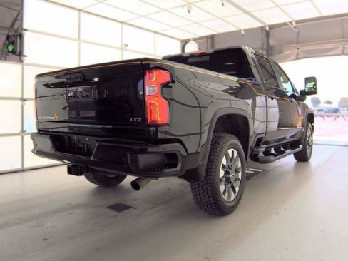 Used 2021 Chevrolet Silverado 2500 LTZ w/ Carhartt Edition AWD/4WD image 8