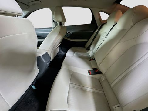 Used 2023 Hyundai Sonata SE FWD image 25