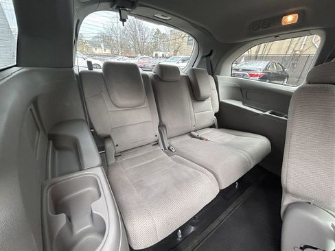 Used 2012 Honda Odyssey EX image 17