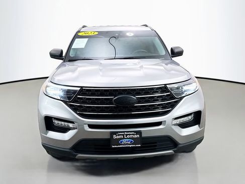 Used 2023 Ford Explorer XLT w/ Equipment Group 202A AWD/4WD image 2
