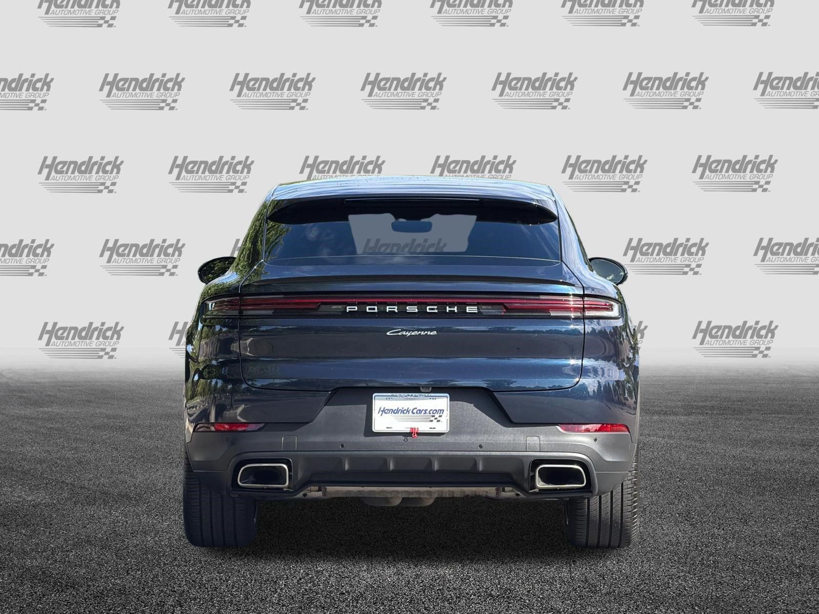 Used 2024 Porsche Cayenne Coupe AWD/4WD image 6