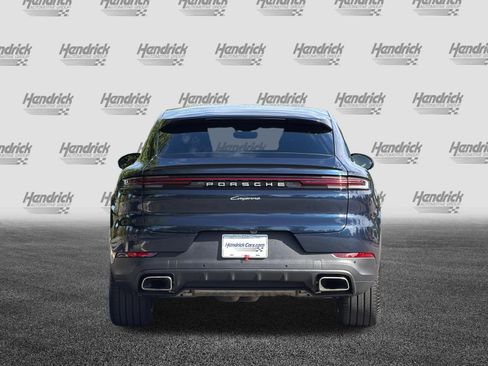 Used 2024 Porsche Cayenne Coupe AWD/4WD image 6