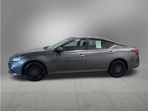 Used 2020 Nissan Altima 2.5 S AWD/4WD image 2