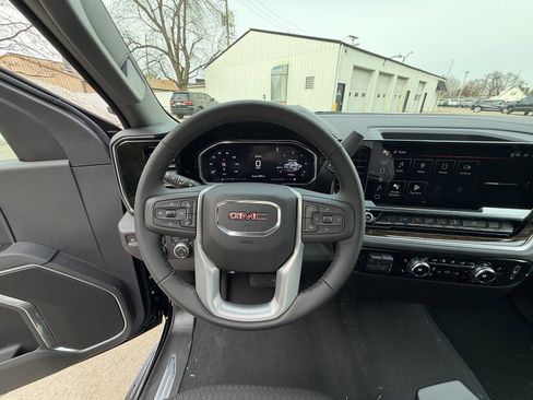 New 2026 GMC Sierra 1500 SLE AWD/4WD image 14