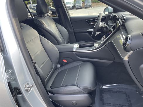 New 2026 Mercedes-Benz GLC 300 image 44