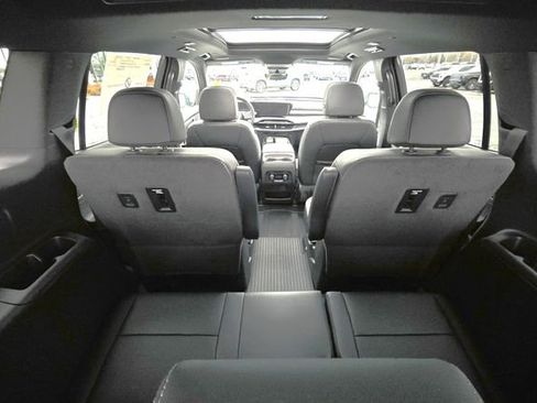 New 2026 Buick Enclave Avenir w/ Super Cruise Package image 14