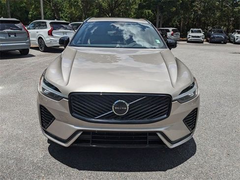 New 2026 Volvo XC60 B5 Plus w/ Protection Package Premier image 9