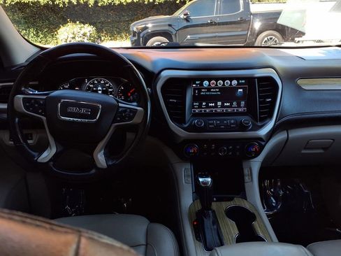 Used 2019 GMC Acadia Denali w/ Technology Package image 18