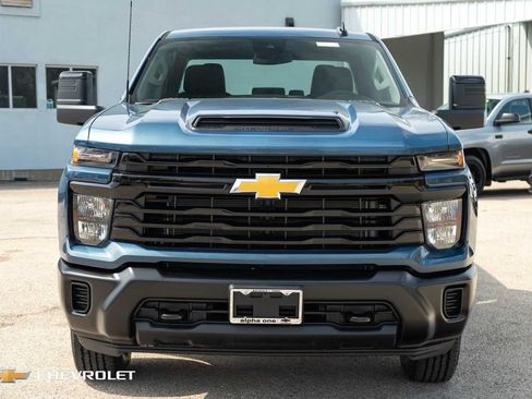 New 2026 Chevrolet Silverado 2500 W/T AWD/4WD image 2