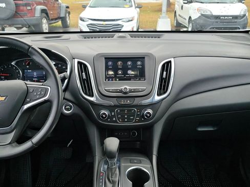Certified 2022 Chevrolet Equinox LT image 17