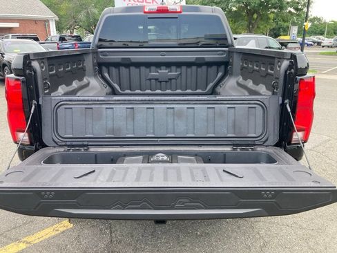 New 2026 Chevrolet Colorado ZR2 w/ Technology Package AWD/4WD image 23