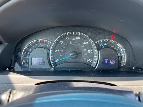 Used 2013 Toyota Camry XLE FWD image 15