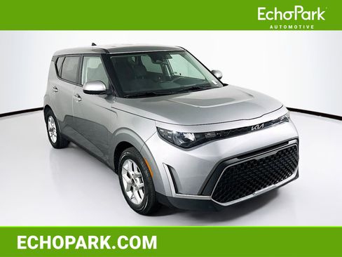 Used 2025 Kia Soul LX w/ LX Technology Package image 1