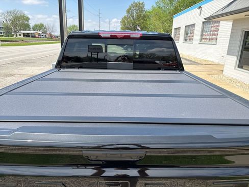 Used 2025 Chevrolet Silverado 1500 ZR2 w/ Technology Package AWD/4WD image 14