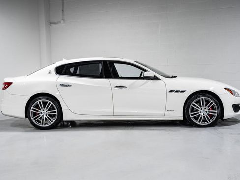Used 2017 Maserati Quattroporte S GranSport Q4 image 2