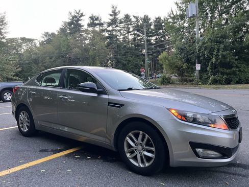 Used 2012 Kia Optima LX w/ Convenience Pkg image 11