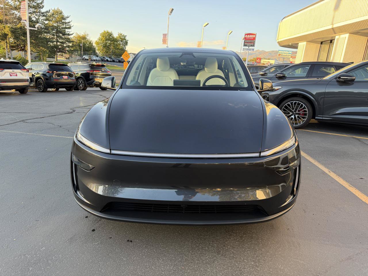 Used 2026 Tesla Model Y Long Range AWD/4WD image 11