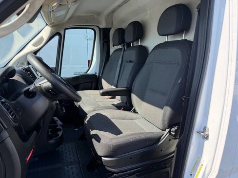 Used 2023 RAM ProMaster 3500 FWD image 10