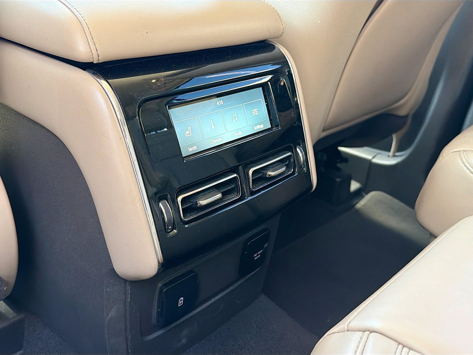Used 2020 Lincoln Aviator Reserve w/ Elements Package Plus RWD image 17
