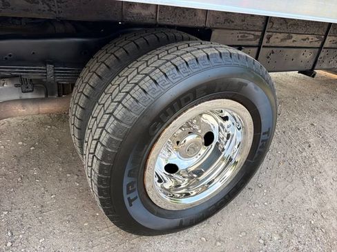 Used 2015 Ford E-350 and Econoline 350 Super Duty w/ Power Windows & Locks Group RWD image 26