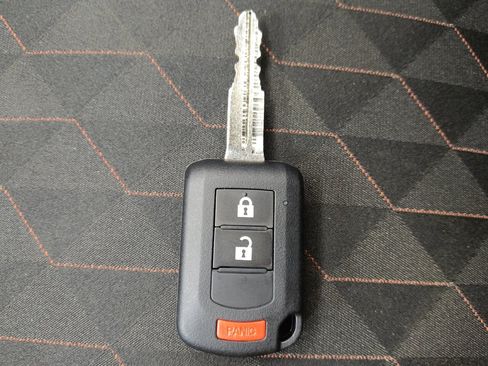 Used 2022 Mitsubishi Mirage ES image 32