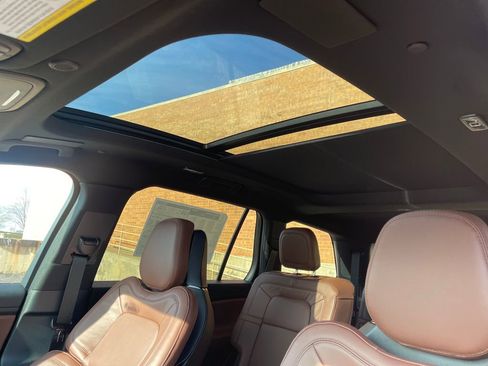 New 2026 Lincoln Aviator Reserve image 13