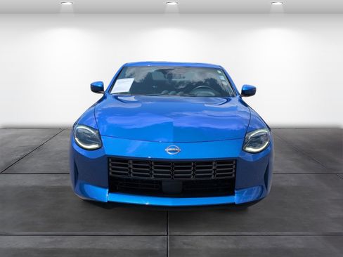 Used 2025 Nissan Z Performance w/ Floor Mat Package RWD image 6