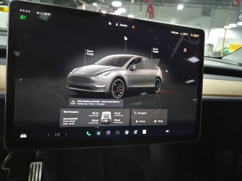 Used 2022 Tesla Model Y Performance image 19