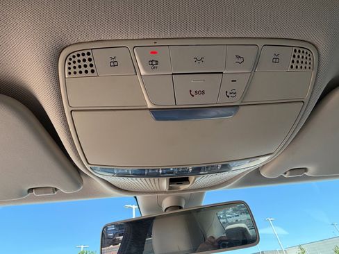 Used 2019 Mercedes-Benz C 300 Sedan image 27