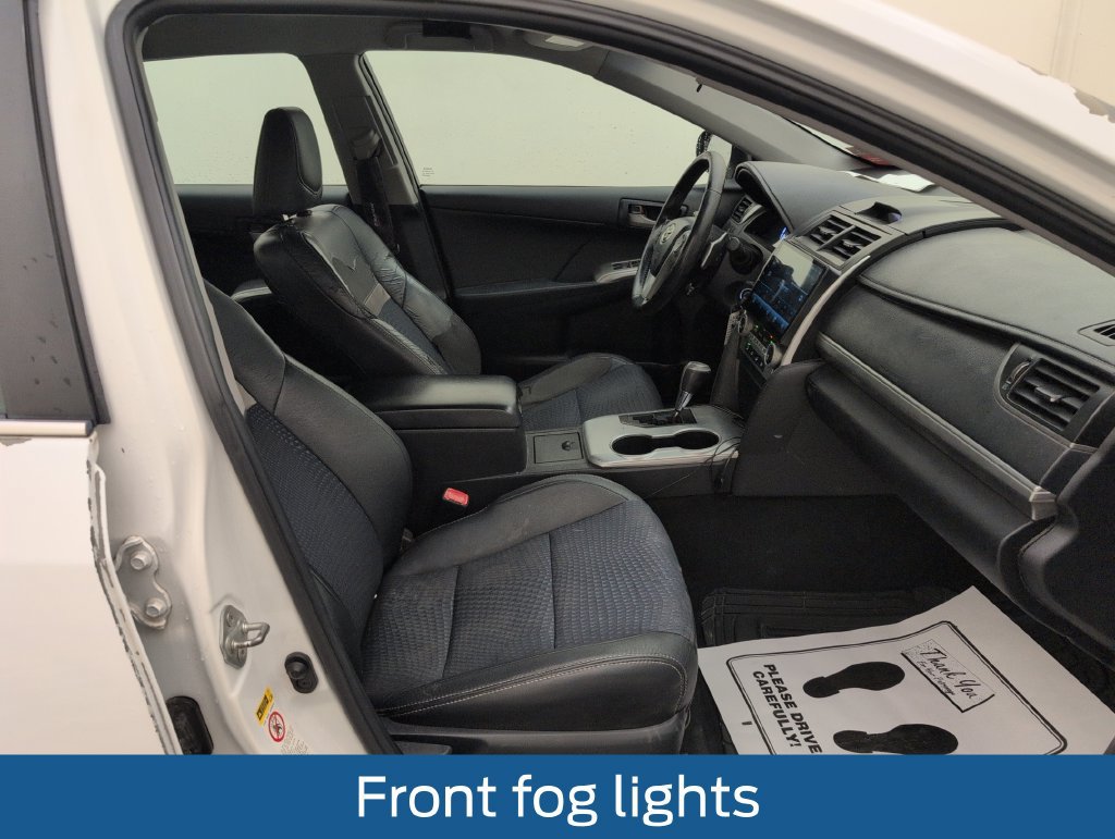 Used 2013 Toyota Camry SE FWD image 14