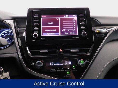 Used 2024 Toyota Camry SE image 41