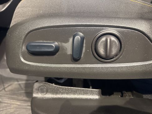 Used 2024 Chevrolet Equinox LT w/ LPO, Floor Liner Package image 22