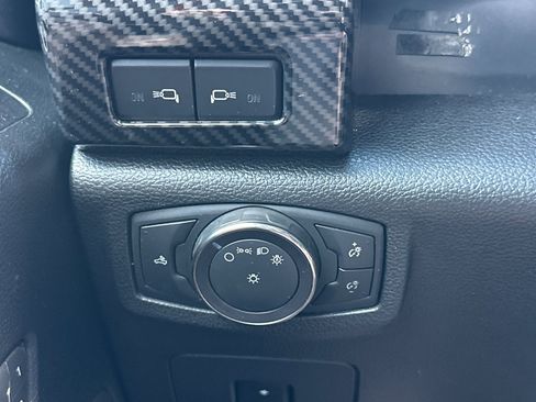 Used 2018 Ford F150 Raptor w/ Equipment Group 802A Luxury AWD/4WD image 39