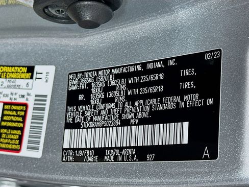 Used 2023 Toyota Highlander LE FWD image 31