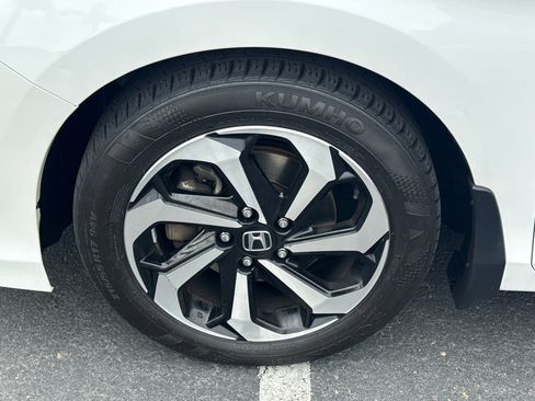 Used 2016 Honda Accord EX-L image 5
