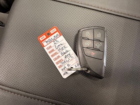 Used 2023 GMC Sierra 1500 AT4 w/ AT4 Preferred Package image 49