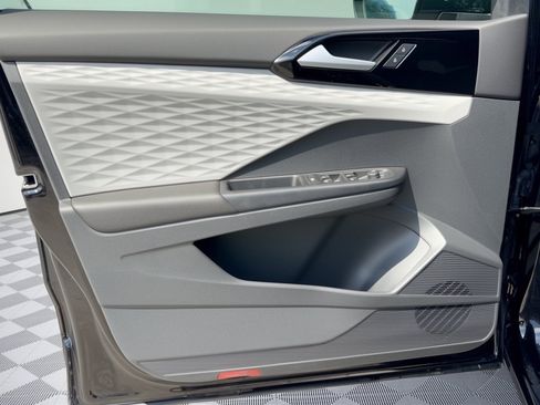 Certified 2023 Volkswagen Taos S FWD image 14