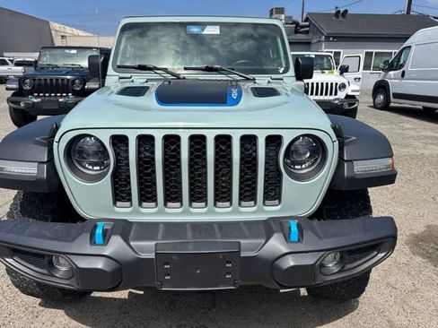 Used 2023 Jeep Wrangler Unlimited Rubicon 4xe w/ Cold Weather Group AWD/4WD image 2