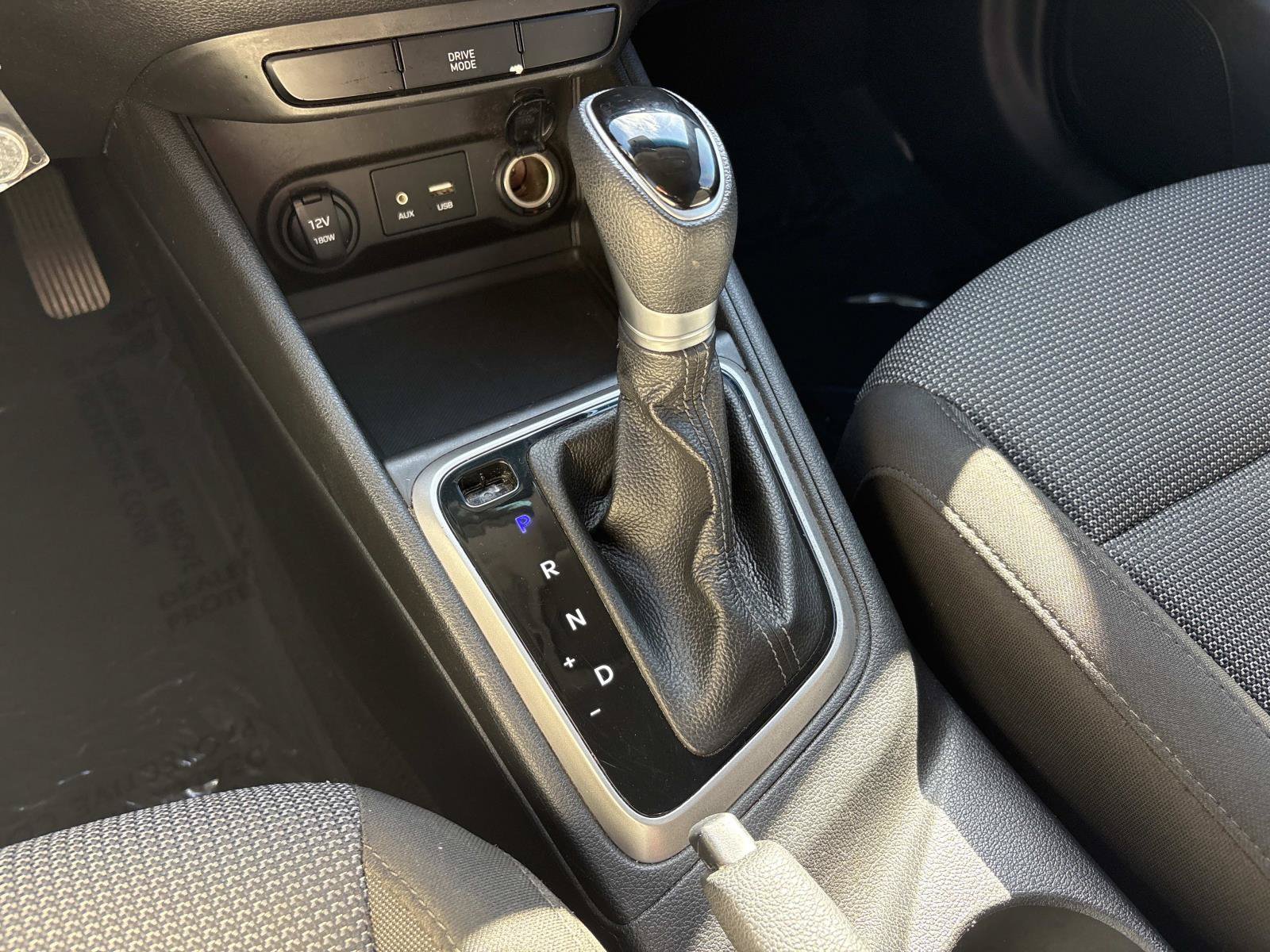 Used 2022 Hyundai Accent SE FWD image 24